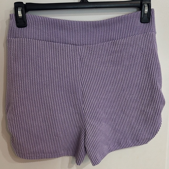 White birch lavender ribbed shorts with pockets scrunched on the sides Nw/oT - Picture 2 of 8